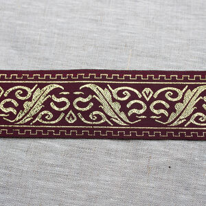 Passement bourgogne avec doré "Princesse de la Forêt" à vendre au mètre