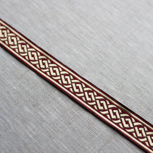 Passement celtique rouge doré à vendre au mètre