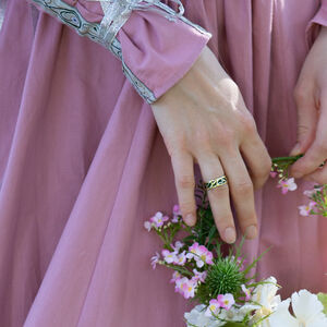 Rabais: Bague Elfique en Laiton et Émail aux Feuilles « Fleurs d’Eau » | Taille de bague 7.5