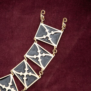 Rabais: Collier Ras du Cou en Laiton avec Émail «Rose Allemande»