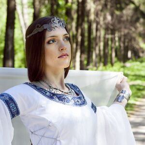 L'encolure de robe médiévale de mariage fantastique « Cygne blanc » d'ArmStreet