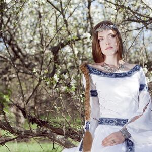 Robe de mariage médiéval fantastique « Cygne blanc » d'ArmStreet