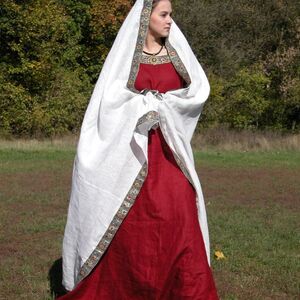 Robe franque médiévale avec robe et châle-04