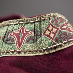 Passement de robe médiévale de laine « Manches vertes » -10