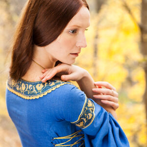 Détails de robe médiévale en lin « Dame du Lac » d'ArmStreet