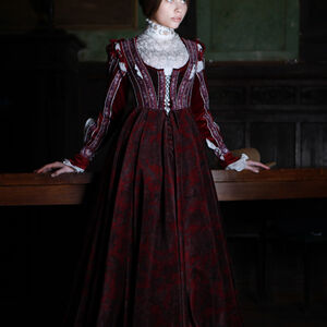 Robe renaissante du style florentin en velours naturel «Belle Ginevra»-01