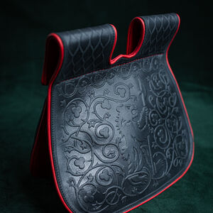 Sac en cuir avec poches et motif ours gaufré