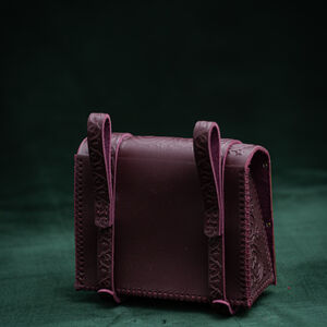 Sac en cuir avec un panneau en laiton émaillé « Ours »