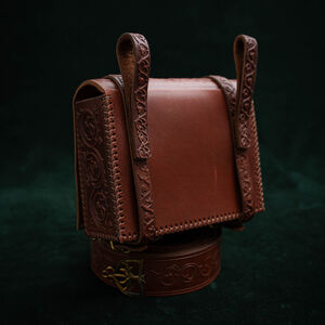 Sac en cuir avec un panneau en laiton émaillé « Ours »