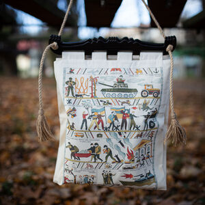 Sac Haithabu aux poignées de dossier de chaise en bois «Tapisserie de Guerre»