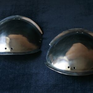 EARLY MEDIEVAL COMBAT SPAULDERS