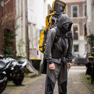 Système de sac à dos détachable pour équipement d'escrime «Fourmi»