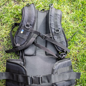 Système de sac à dos détachable pour équipement d'escrime «Fourmi»