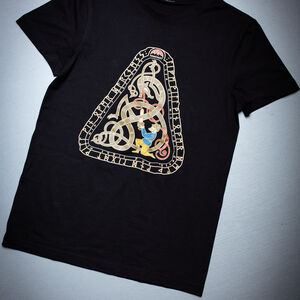 T-shirt de Style Viking Brodé à la Main Edition Limitée « Guerrier et Serpent »