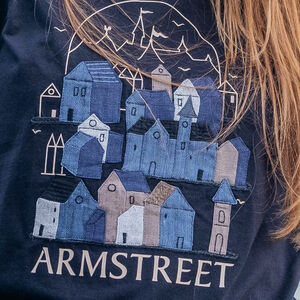 T-shirt Patchwork Brodé en Édition Limitée « Nuit chez ArmStreet »-09