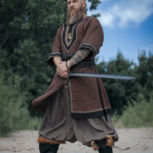 Tunique Viking en lin à manches courtes avec passement, coutures à la main et accents « Ingvar le Marin »