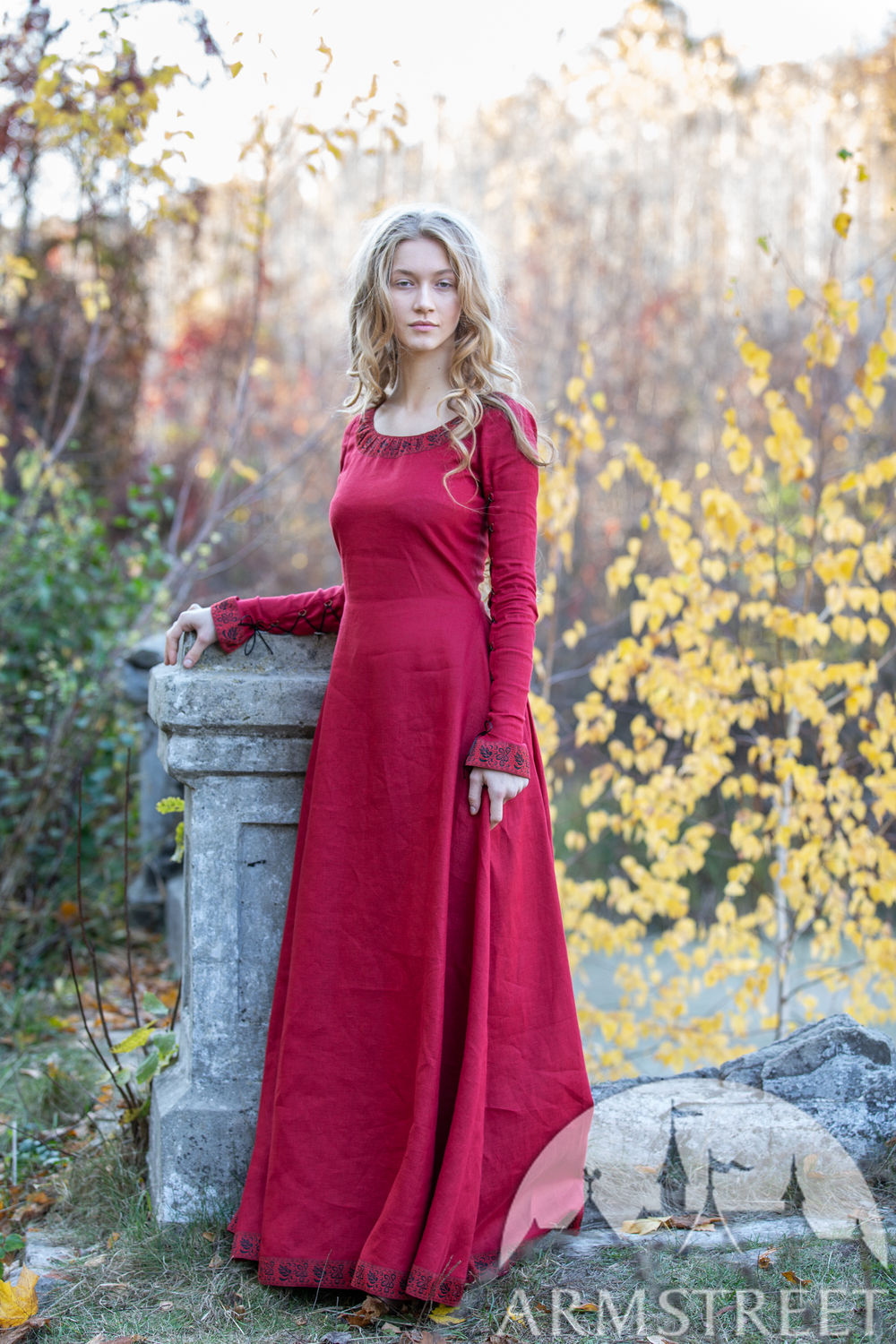 Robe de princesse médiévale en lin « Princesse de l’Automne »