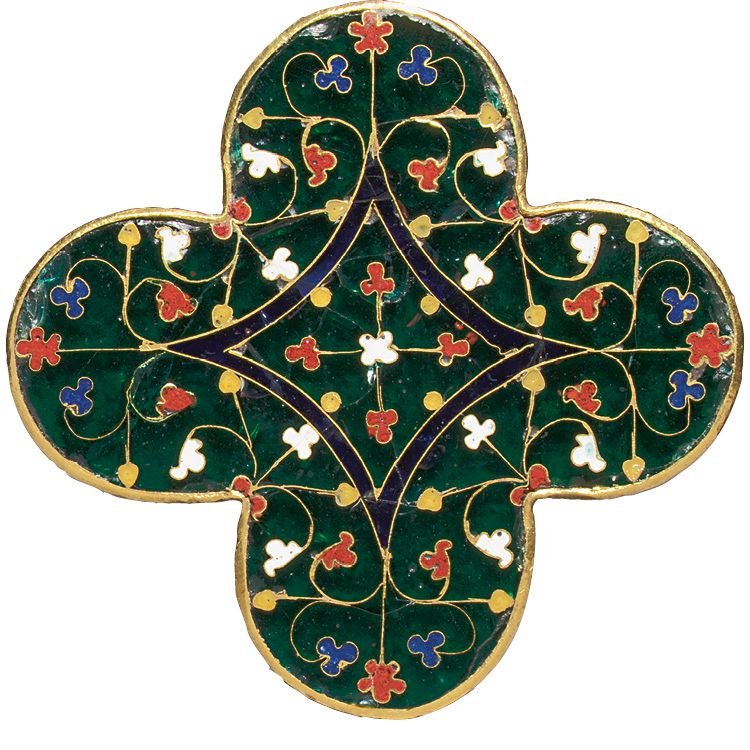 Plaque à quatre lobes, vers 1280-1300, Paris, France. Or, cloisonné et émail translucide