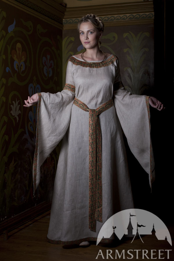 La robe tunique magnifique de style médiéval de grande qualité en lin naturel