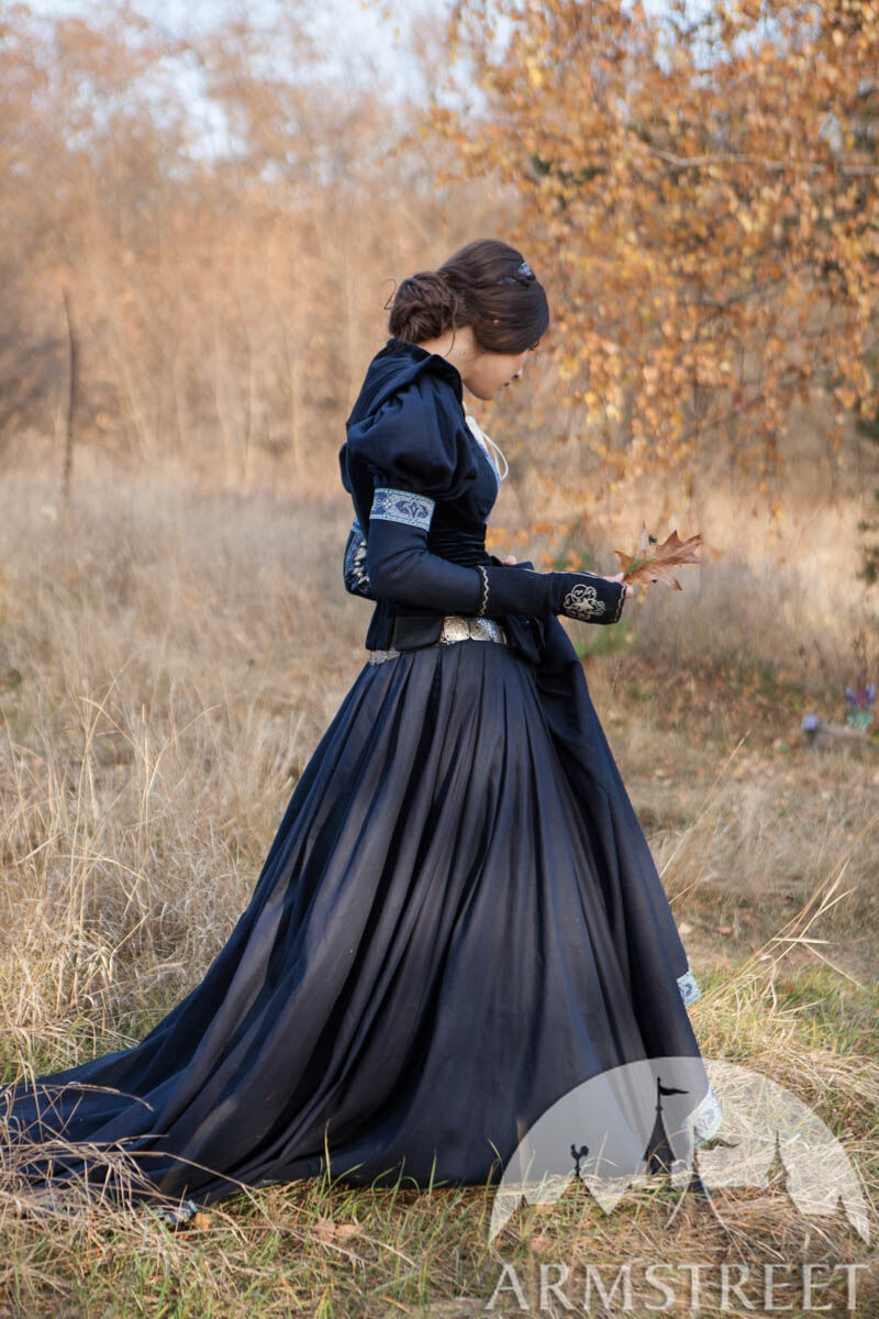 Costume médiéval "Princesse Exilée"