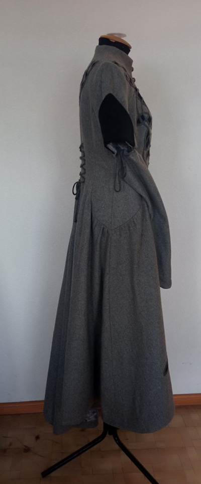 Common - sale-exclusive-woolen-coat-red-riding-hood-grey-wool-black-accents-1.jpg