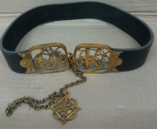 Common - sale-townswoman-embossed-leather-belt-with-keys-and-symbols-letters-waist-57cm.jpg